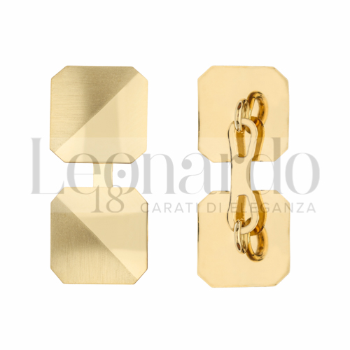 Forma Quadrata con bordi stondati in Oro Giallo da 3,8gr.