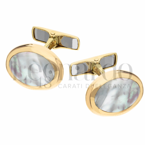 Forma Ovale con Madreperla in Oro Giallo da 6,9gr.