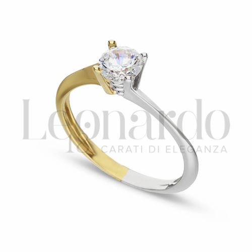 Modello o finitura Lucida con Zircone bianco in Oro Giallo e Oro Bianco da 2,5gr.