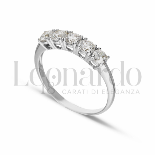 Anelli Anello Veretta da Donna in Oro 18 Carati Modello o finitura: a 5 pietre Misura pietra: 3,00 mm anello: N° 11 2,1g
