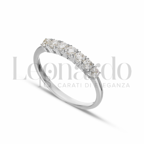 Modello o finitura Veretta a 7 pietre con Zircone bianco in Oro Bianco da 1,9gr.