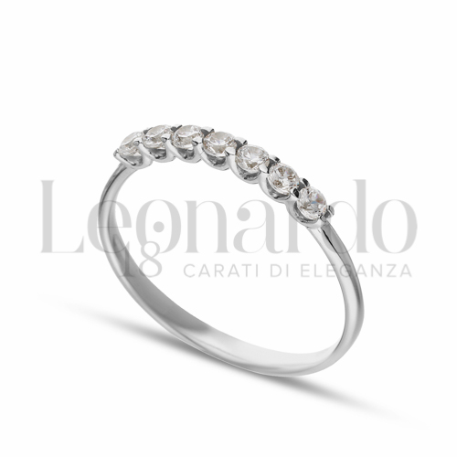 Anelli Anello Veretta da Donna in Oro 18 Carati Modello: a 7 pietre Misura pietra: 2,00 mm anello: N° 15 1,5g