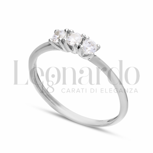 Modello Trilogy lineare con Zircone bianco in Oro Bianco da 1,5gr.