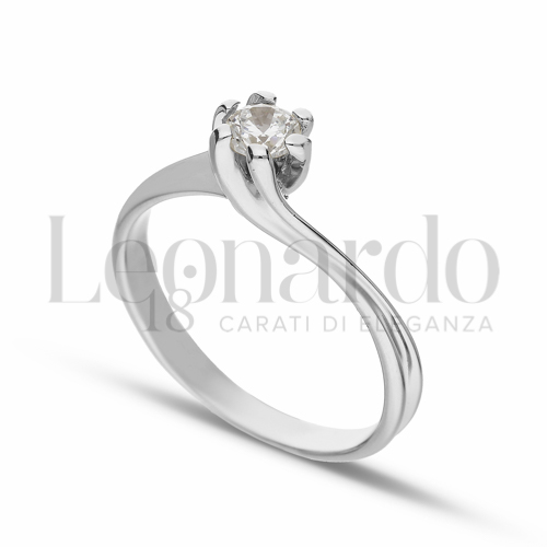 con Zircone bianco in Oro Bianco da 2,7gr.