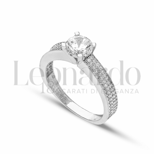 con Zircone bianco in Oro Bianco da 3,5gr.