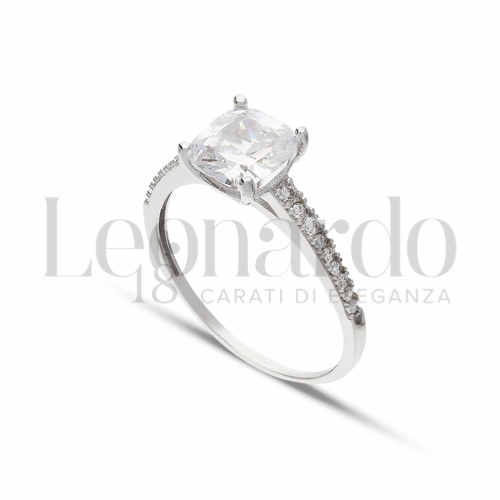 con Zircone bianco in Oro Bianco da 2,1gr.