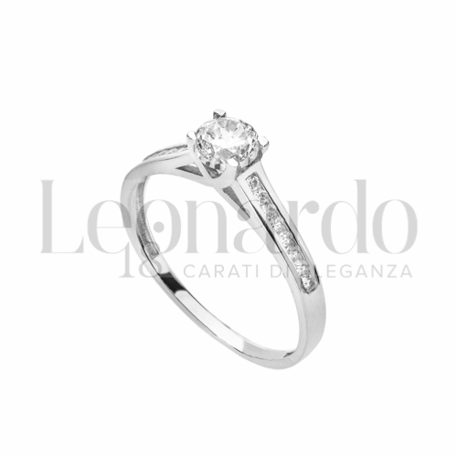 con Zircone bianco in Oro Bianco da 2,2gr.