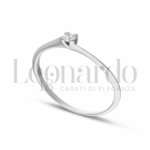 Modello o finitura Solitario con Zircone bianco in Oro Bianco da 1,2gr.