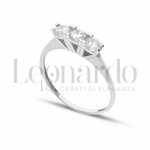 Modello Trilogy lineare con Zircone bianco in Oro Bianco da 2gr.