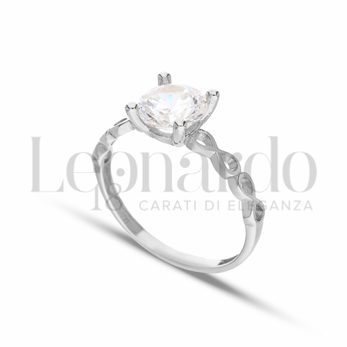 Modello o finitura Solitario con Zircone bianco in Oro Bianco da 2,1gr.