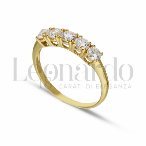 Modello o finitura Veretta a 5 pietre con Zircone bianco in Oro Giallo da 2,2gr.
