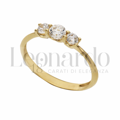 Modello Trilogy a scalare con Zircone bianco in Oro Giallo da 1,5gr.