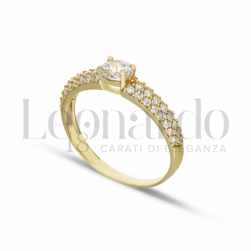 Anelli Anello da Donna in Oro 18 Carati Modello o finitura: Solitario con pavè sul gambo Misura pietra: 5,00 mm anello: N° 15 2,6g
