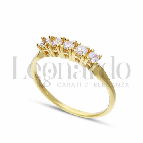 Modello o finitura Veretta a 5 pietre con Zircone bianco in Oro Giallo da 2,4gr.