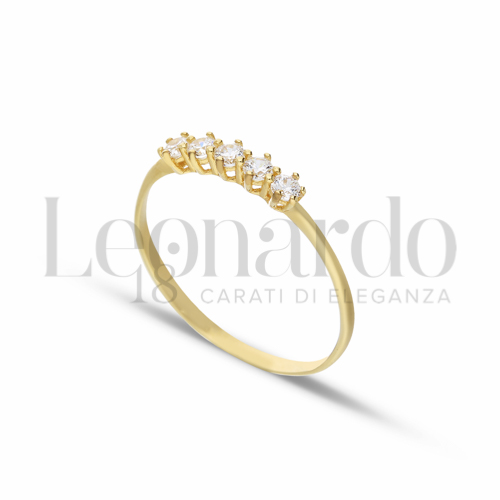 Modello o finitura Veretta a 5 pietre con Zircone bianco in Oro Giallo da 1,2gr.