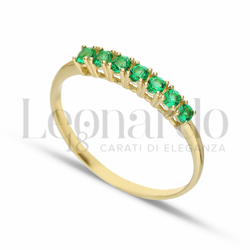 Modello o finitura Veretta a 7 pietre con Zircone verde in Oro Giallo da 1,4gr.