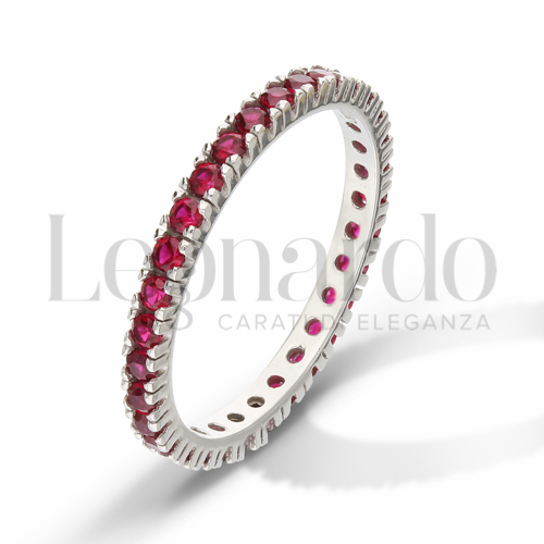 Modello o finitura Veretta a Tutto Giro - A Griffe con Zircone rosso in Oro Bianco da 1,7gr.