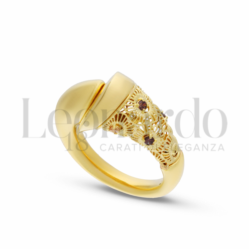 con Zirconi bianchi e zirconi Brown in Oro Giallo da 3,9gr.