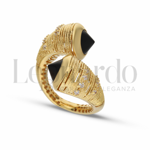 con Pietra nera e zirconi bianchi in Oro Giallo da 7,8gr.