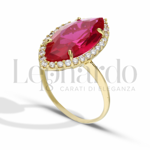 Modello 2° misura pietra big con Pietra di Colore Rosso e zirconi bianchi in Oro Giallo da 4,2gr.