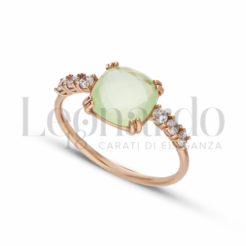 Modello Quadrato con Pietra di Colore Verde e zirconi bianchi in Oro Rosa da 2gr.
