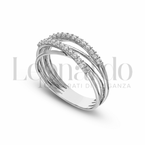 Modello 5 Fili con Mezzo Pavé di zirconi bianchi in Oro Bianco da 4,4gr.