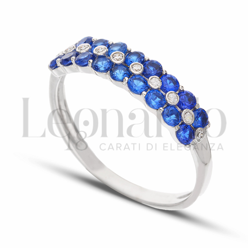 con Zirconi blu e zirconi bianchi in Oro Bianco da 1,8gr.