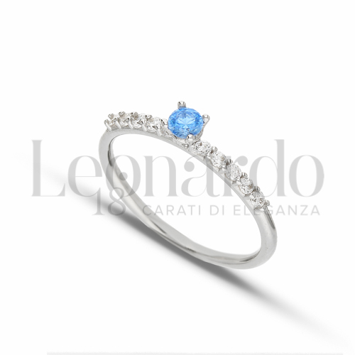 con Pietra azzurra e zirconi bianchi in Oro Bianco da 1,4gr.