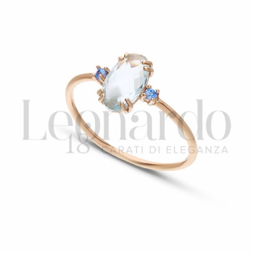 con Pietra Topazio Azzurro e Zirconi Topazio azzurro in Oro Rosa da 1,3gr.