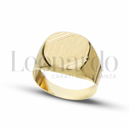 Modello Scatolato in Oro Giallo da 5,4gr.