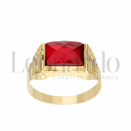 Modello Scatolato con Pietra rossa in Oro Giallo e Oro Bianco da 5,2gr.