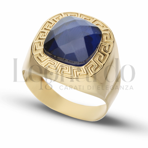 Modello Scatolato con Pietra blu in Oro Giallo da 8,5gr.