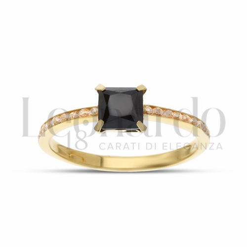 con Pietra nera e zirconi bianchi in Oro Giallo da 1,2gr.