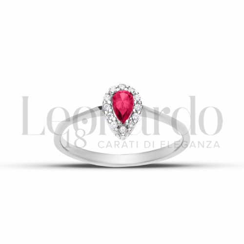 Contornato da una fila di zirconi Modello con Pietra di Colore Rosso e zirconi bianchi in Oro Bianco da 1,9gr.