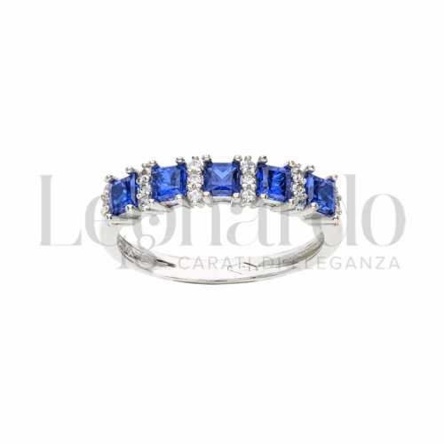 con Pietra di Colore Blu e zirconi bianchi in Oro Bianco da 2,5gr.