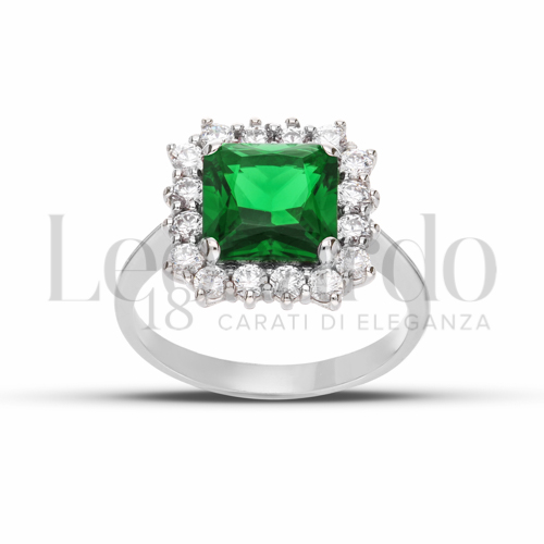 Kate 3° Misura Modello con Pietra di Colore Verde e zirconi bianchi in Oro Bianco da 3,4gr.