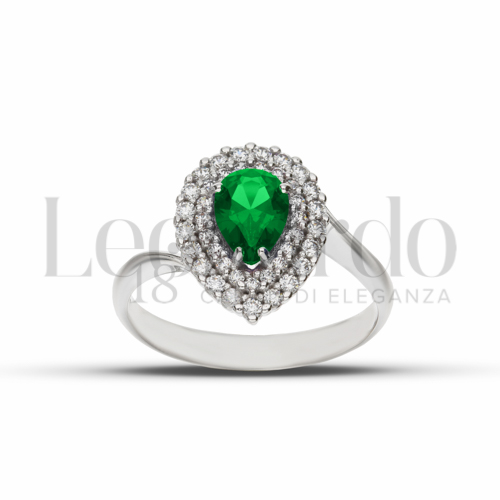 Contornato da due file di zirconi Modello con Pietra di Colore Verde e zirconi bianchi in Oro Bianco da 3,5gr.