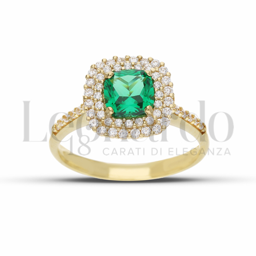 Contornato da due file di zirconi Modello con Pietra di Colore Verde e zirconi bianchi in Oro Giallo da 3,6gr.