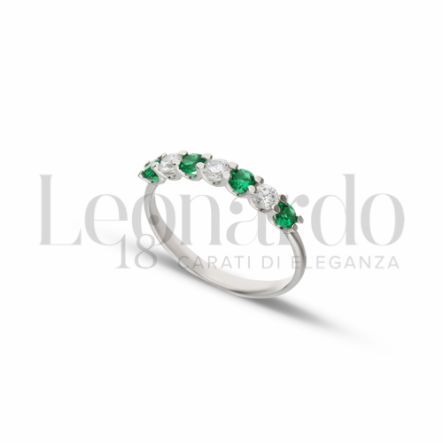 7 Pietre Modello con Zirconi verdi e zirconi bianchi in Oro Bianco da 1,8gr.