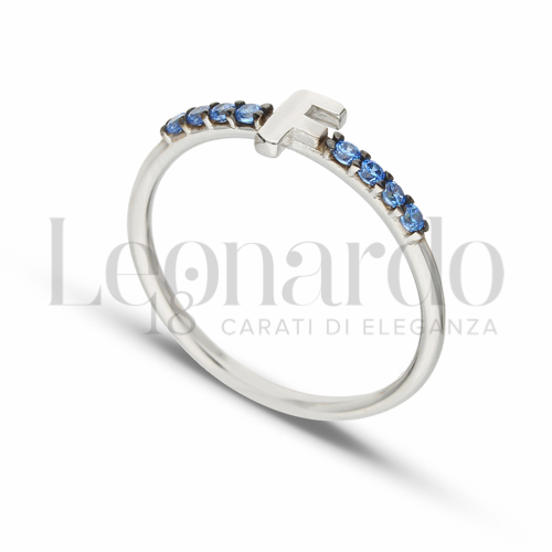 13 con Zircone azzurro in Oro Bianco da 1,5gr.