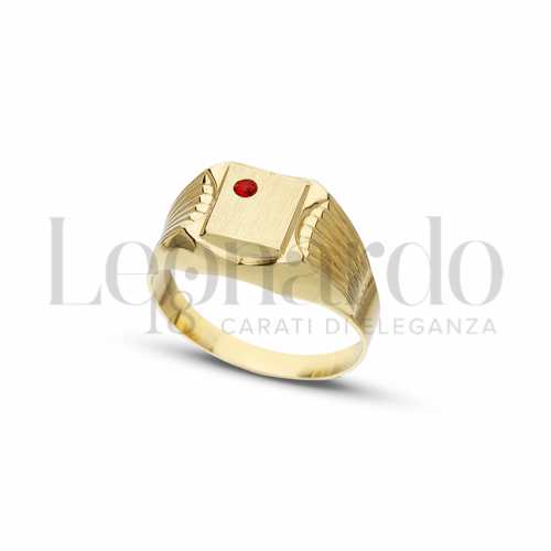 Scatolato e Satinato con Zircone rosso in Oro Giallo da 3,4gr.