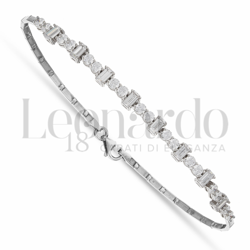 con Zircone bianco in Oro Bianco da 4,9gr.