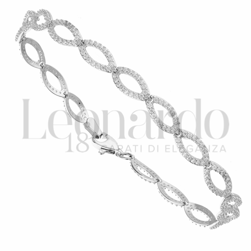 con Pavé di zirconi bianchi in Oro Bianco da 5,5gr.