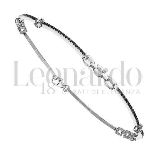 con Zirconi neri in Oro Bianco da 4,8gr.