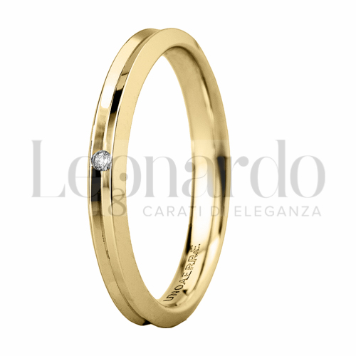 modello Slim in Oro Giallo con Diamante