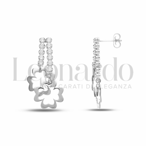 Forma Quadrifoglio con Zircone bianco in Oro Bianco da 2,3gr.