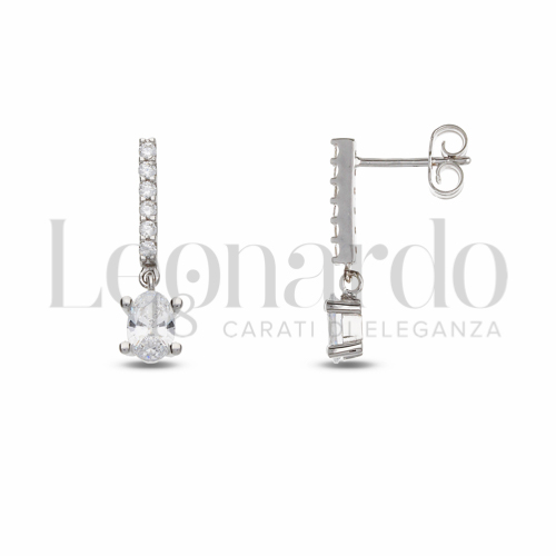 Forma Ovale con Zircone bianco in Oro Bianco da 2gr.