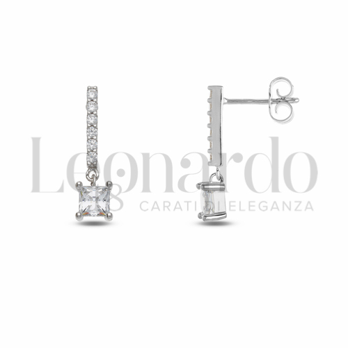 Forma Quadrato con Zircone bianco in Oro Bianco da 1,9gr.