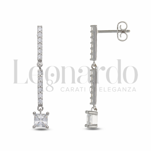 Forma Quadrato con Zircone bianco in Oro Bianco da 2,5gr.