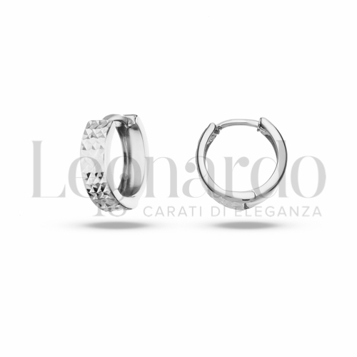 Orecchini - Scattini Double Face da Donna in Oro 18 Carati Spessore o modello: 4,00 mm Diametro interno misura: 10 Finitura elemento: Lucida e diamantata 1,4g